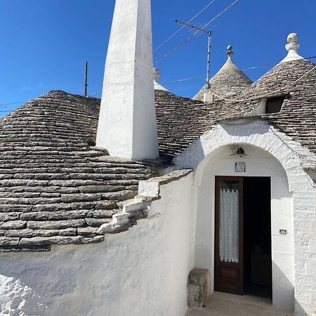 A Due Passi Dal Centro - Trullo Daire Alberobello Dış mekan fotoğraf