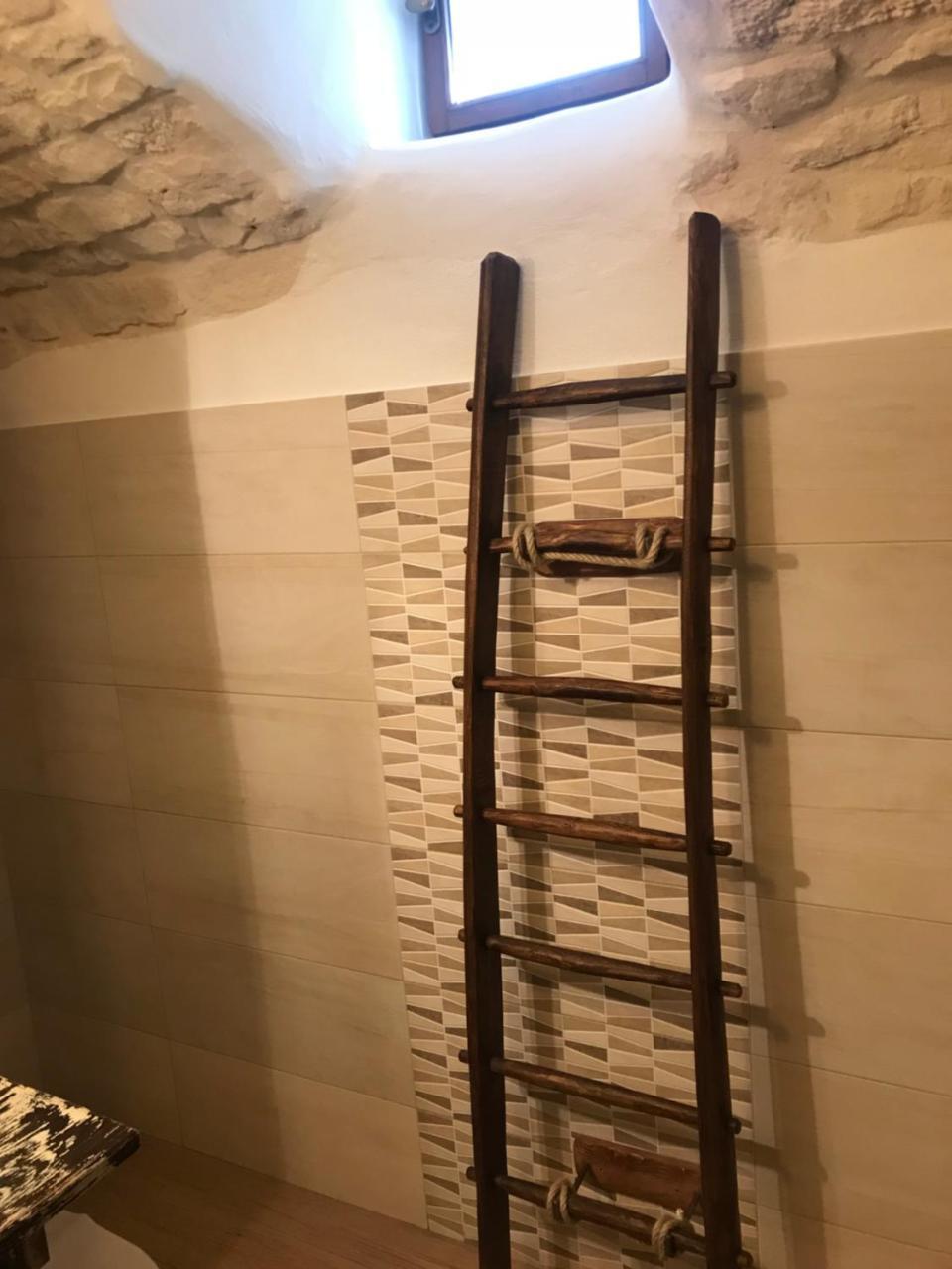 A Due Passi Dal Centro - Trullo Daire Alberobello Dış mekan fotoğraf
